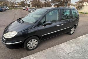 Peugeot  807