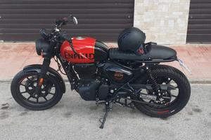 Royal Enfield HNTR 350 Red Rebel pari al nuovo