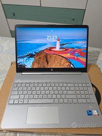 HP Laptop 15s-fq5022nl | Intel i5-1235U