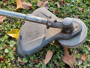 Decespugliatore STIGA SB22