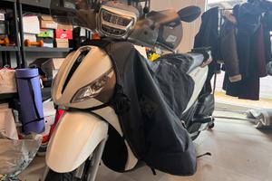 Piaggio Madley 150 del 2020 +accessori