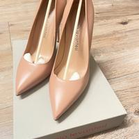 Decolletè Levantesi colore nude tacco