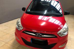 HYUNDAI i10 benzina 5 porte 5 posti