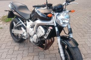 Yamaha FZ6   IN PERFETTE CONDIZIONI