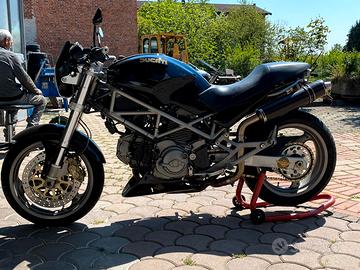 Ducati Monster 620 dark ie