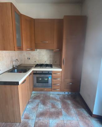 Cucina, soggirno, ingresso, bagno