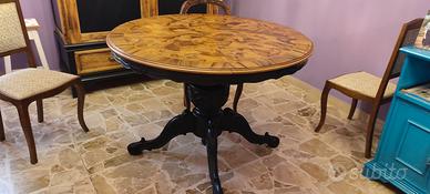 Tavolino in radica più 3 sedie