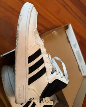 Scarpe alte Adidas