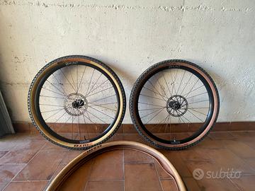 Ruote gravel 27.5 Hunt + gomme