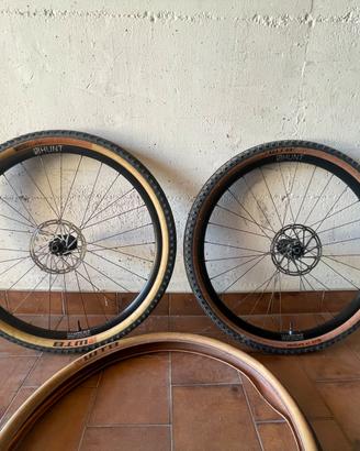 Ruote gravel 27.5 Hunt + gomme