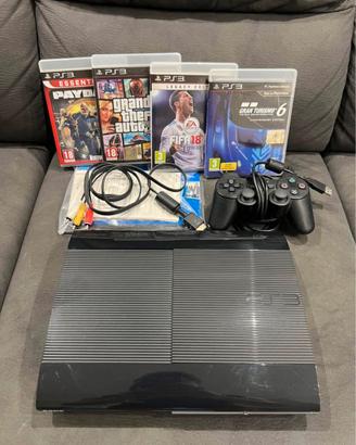 PS3 Super Slim 500 GB + Joystick + 4 Giochi