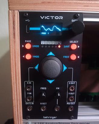Behringer Victor 