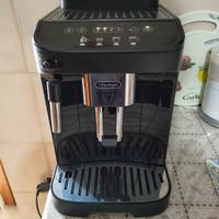 macchina caffè delonghi magnifica evo molto bella 