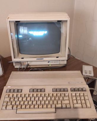 COMMODORE 128