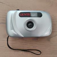 Macchina Fotografica rivista "Gente"