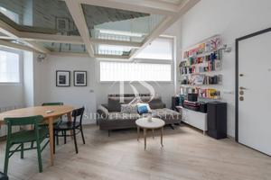 Loft / Open Space di 80 m² con 2 locali a Milano