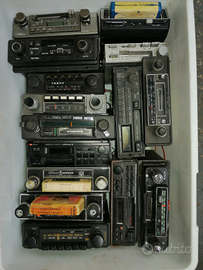 Autoradio d'epoca in blocco 250