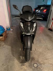 Honda sh 150 i sport abs