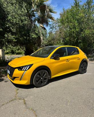 Peugeut 208 GT
