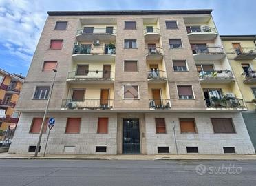 3 LOCALI A VERCELLI