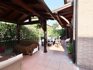 4 LOCALI A REGGIO NELL'EMILIA