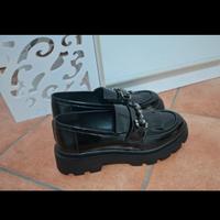 Mocassini vernice e strass