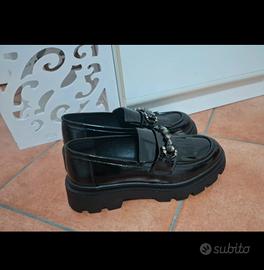 Mocassini vernice e strass