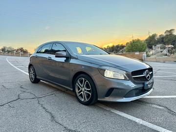 Mercedes A180 Sport/1.5 110 CV/KEYLESS/CAMERA/AMBI