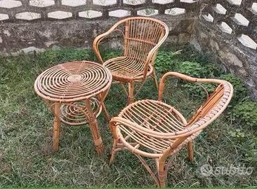 set poltrone e tavolino in bambù