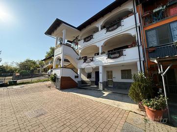 CASA SEMINDIPENDENTE A CASTELLAMONTE