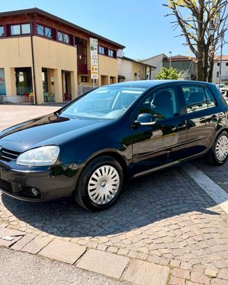 Volkswagen Golf Var. 1.9 TDI DPF Sportline