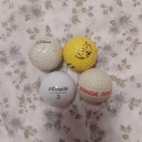 4 palline da golf 
