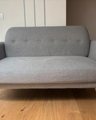Divano 2 Posti Stile Scandinavo Grigio Chiaro