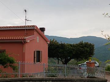 Casa indipendente in borgo montano