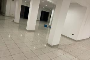 Stabile - locale commerciale o altro