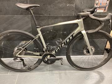 Giant Defy Advanced SL 1 mis. M