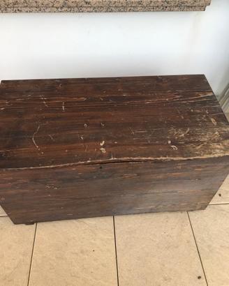 BAULE/CASSAPANCA IN LEGNO DA RESTAURARE