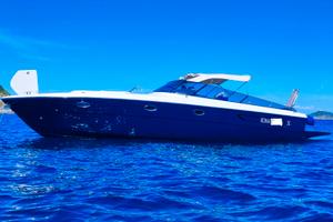 Itama charter di lusso