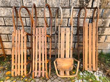 Vecchie slitte a ricciolo