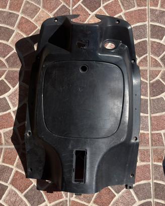 Retro Scudo Nero Peugeot Tweet 150 2011