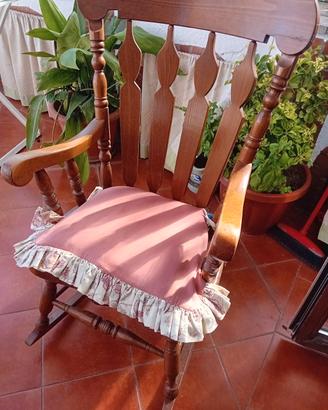 sedia a dondolo in legno massello
