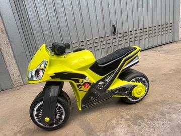 Moto bimbo