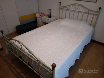 Letto Cosatto una piazza e mezza con rete a doghe