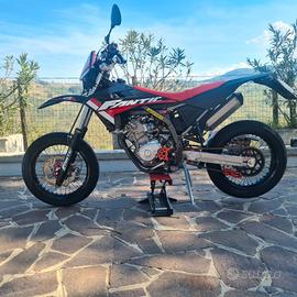 fantic 125 4T motard