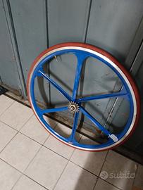 ruota posteriore doppio filetto scatto fisso