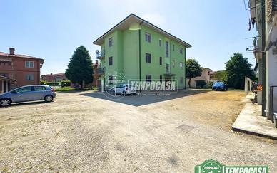 TRE LOCALI CON BOX