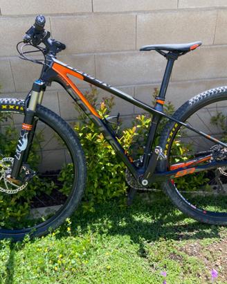 Mtb 29 Focus Raven carbonio