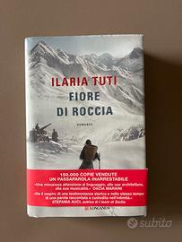 Romanzo Fiore di Roccia di Ilaria Tuti