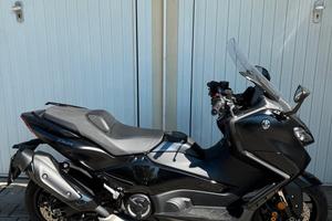 SCOOTER TMAX TECH 560 YAMAHA