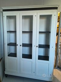 La Vetrina "Black & White" in Arte Povera